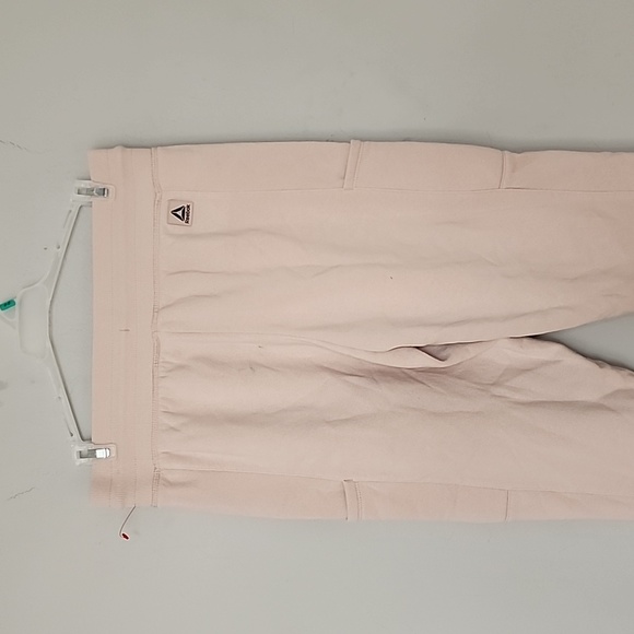 Reebok Women's Super Soft Fleece Gravity Jogger with Pocket - Picture 6 of 7